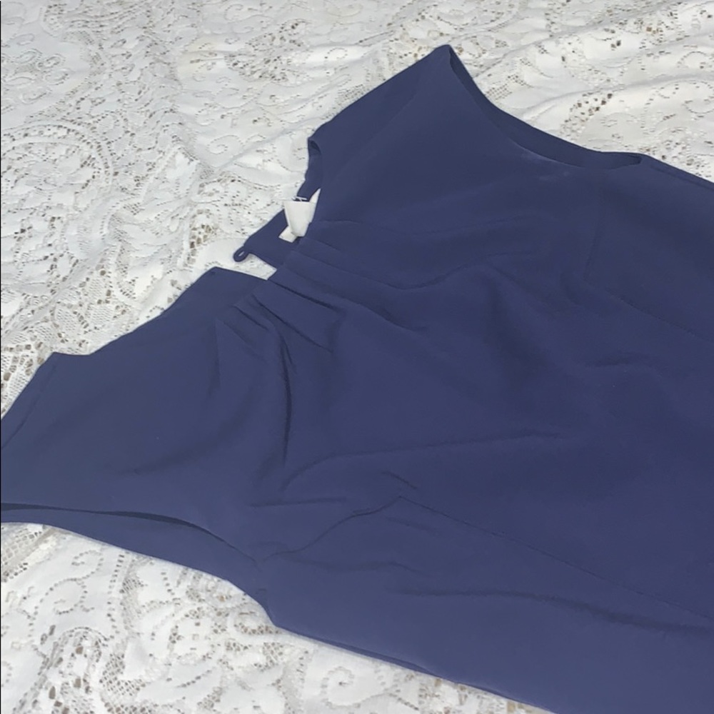 Navy blue body right dress